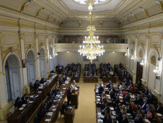 Sněmovna probere své nominanty na státní vyznamenání