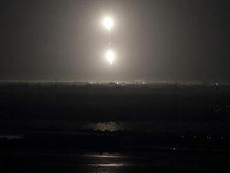 Raketa Falcon Heavy úspěšně odstartovala, nese 24 satelitů