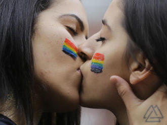 Turecká policie na pochodu LGBT použila slzný plyn, řeč povolila