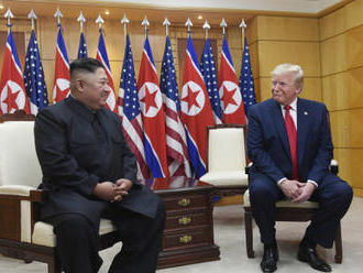 Uchazeči o prezidentskou nominaci kritizují setkání Trump-Kim