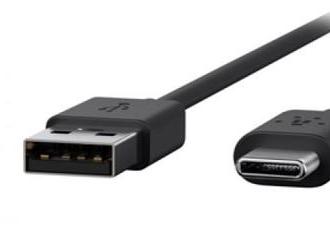 Praktický dátový kábel USB C - USB 2.0 pre prenos dát.