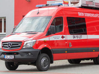 Všechny jednotky dobrovolných hasičů v Ostravě již mají moderní zásahové vozy