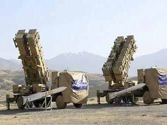 Írán už prý dokáže sestřelovat letouny typu stealth. Představil nový PVO systém