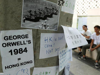 Hongkongi tüntetők szerint az orwelli disztópia megvalósult