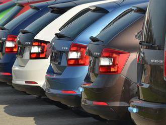 Tržby automobilek loni stouply na nový rekord 1,102 bilionu korun