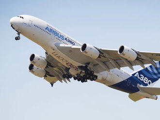 Airbus a Boeing chtějí do pilotování zapojit umělou inteligenci. V kokpitu by pak byl jen jeden pilo