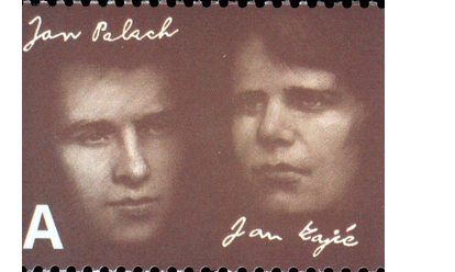 Nová poštovní známka připomíná 50 let od hrdinských činů Jana Palacha a Jana Zajíce