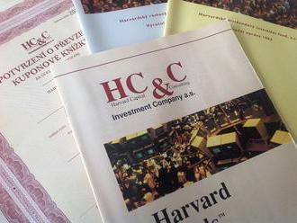 Bude mít 240 tisíc akcionářů Harvardu listinné akcie, navíc několika společností?