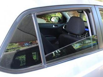 Proč s moderními auty není rozumně možné jezdit s otevřenými zadními okny?