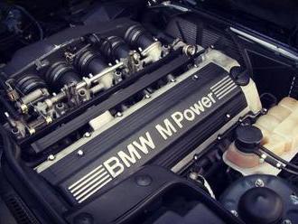 Někdo najel s druhým nejvzácnějším BMW M historie 391 tisíc km, je levně na prodej