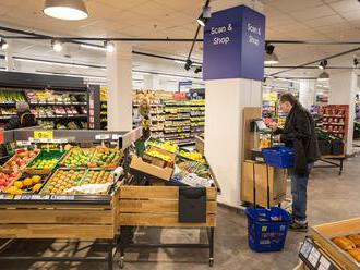 V Česku se daří hlavně malým prodejnám. Lidé si rádi připlatí za avokádo i maliny