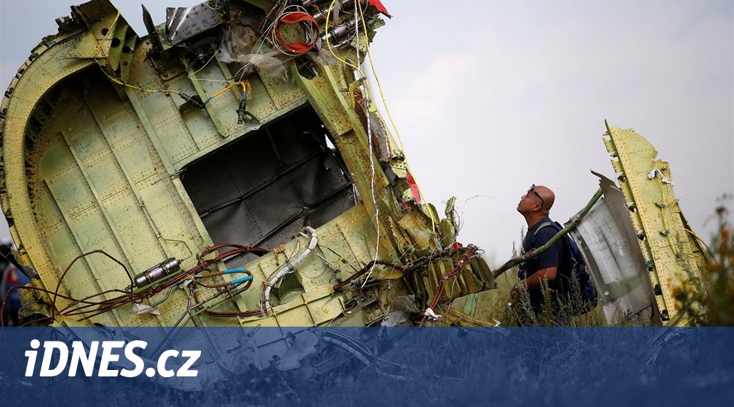 Vojáci a agenti. Bellingcat jmenoval 12 lidí odpovědných za zkázu letu MH17