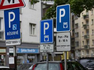 Bratislavskí poslanci jednohlasne schválili parkovaciu politiku