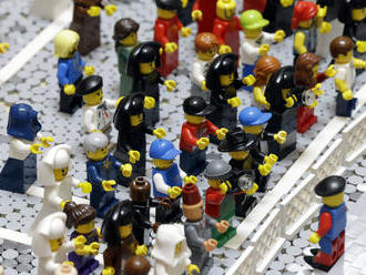 Vlastník dánskeho výrobcu hračiek Lego prevezme prevádzkovateľa Legolandov