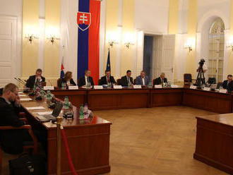 Ústavnoprávny výbor po štvrtý raz vypočúva kandidátov na sudcov ÚS
