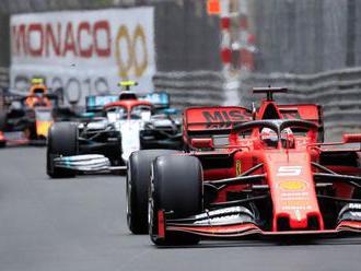 Našlo Ferrari nové dôkazy? Komisári opäť posúdia trest pre Vettela