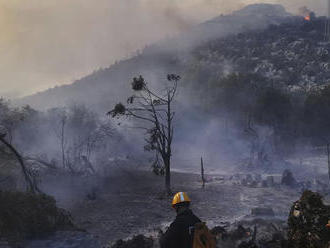 Požiare sužujú Európu: Na juhu Francúzska zničili najmenej 10 domov a hektáre pôdy