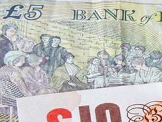 Jedna libra = jedno euro? Pri tvrdom brexite sa môže kurz vyrovnať