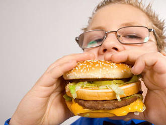 Rozchod rodičov môže viesť k obezite ich detí