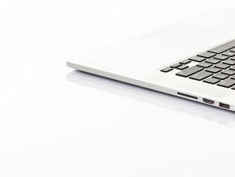 Apple sťahuje vyše 400 tisíc notebookov MacBook Pro pre riziko prehriatia batérie
