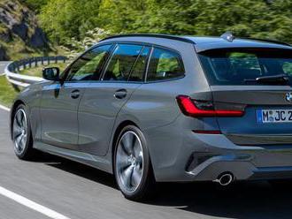 BMW 3 Touring: Mníchovský bestseller už aj ako kombi. Kufrom ale neomráči