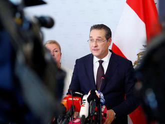 Rakúska prokuratúra preveruje podozrenia, že na Stracheho chystali útok