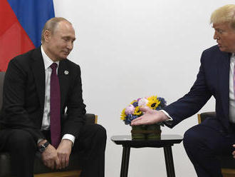 Trump a Putin žartovali ako dobrí kamaráti