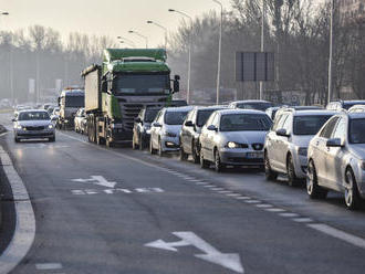 Vodiči v Bratislave, pripravte sa na zdržanie: Na viacerých úsekoch sa tvoria kolóny