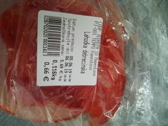 FOTO Oravčania si v supermarkete kúpili šunku: Doma ju otvorili a... zjedli by ste TOTO?