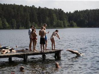 Litvu sužujú rekordné horúčavy, pri pokuse o schladenie sa prišlo o život niekoľko ľudí