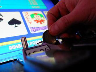 Nitrianski poslanci schválili zákaz herní a kasín, z mesta však nezmiznú naraz