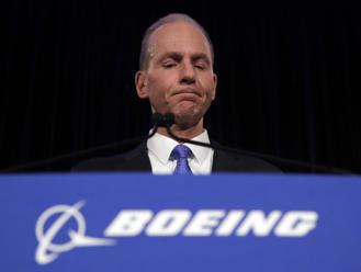 Šéf Boeingu priznal chybu pri zaoberaní sa problematickým varovným systémom stroja 737 Max