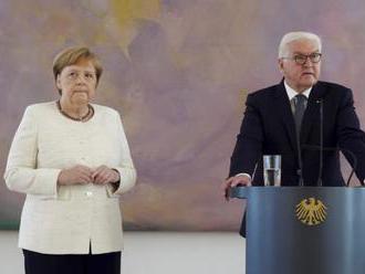 Video: Kancelárka Merkelová dostala opäť triašku, problémy mala už na ceremoniáli so Zelenským