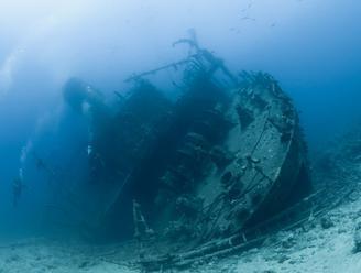 Potápači objavili pri Cypre neporušený vrak lode z obdobia Rímskej ríše, na palube boli aj amfory