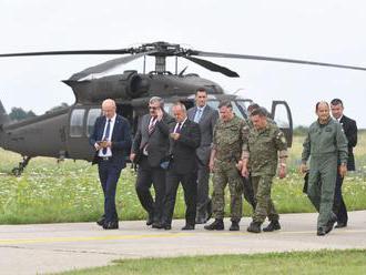 Na Slovensku pristane zvyšných päť vrtuľníkov Black Hawk, ministerstvo pracuje na ich výzbroji
