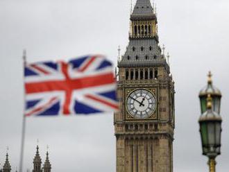 Britský parlament zkomplikoval budoucí vládě brexit bez dohody