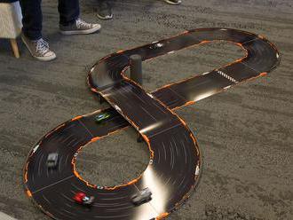 Get an Anki Overdrive racing set for $90       - CNET