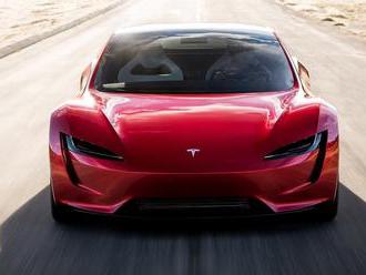 Prúdový pohon Tesla Roadster 2 nebude viditeľný. Skryjú ho za poznávaciu značku