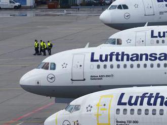 Zisk Lufthansy klesl na 754 milionů eur. Ovlivnily ho ceny paliv i konkurenční boj v Německu a Rakou