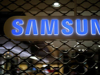 Provozní zisk Samsungu klesl o více než polovinu. Největšímu výrobci smartphonů škodí obchodní válka