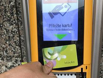   Praha začala instalovat bezkontaktní terminály v metru, dočkají se i autobusy