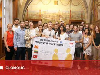 Mladí lidé z Evropy se v Olomouci učí, jak profesně uspět