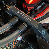 Radeon RX 5700 XT s vodním chladičem vyhnán nad 2,2 GHz