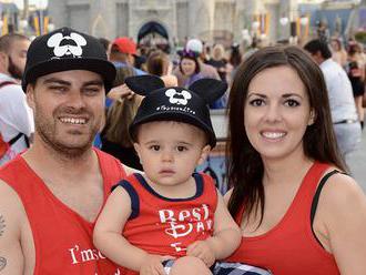 This mother took her family on a $2,200 vacation to Disney World — for free