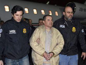 Mexický narkobarón Guzmán, nazývaný aj El Chapo, dostal doživotie
