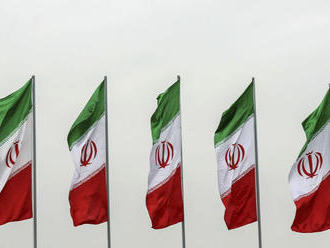 Irán stanovil podmienky pre rokovania s USA o svojich raketách