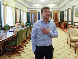 Ukrajina je pripravená na výmenu väzňov s Ruskom, vyhlásil Zelenskyj