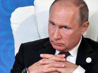 Putin telefonoval so Zelenským, hovorili o vojne na východe Ukrajiny