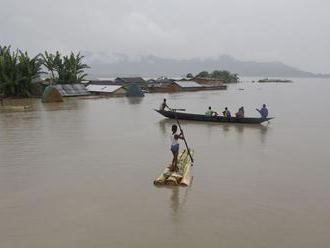 Záplavy v južnej Ázii majú už 180 obetí
