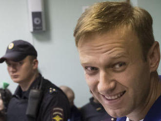 Opozičného lídra Navaľného v Rusku opäť zadržala polícia